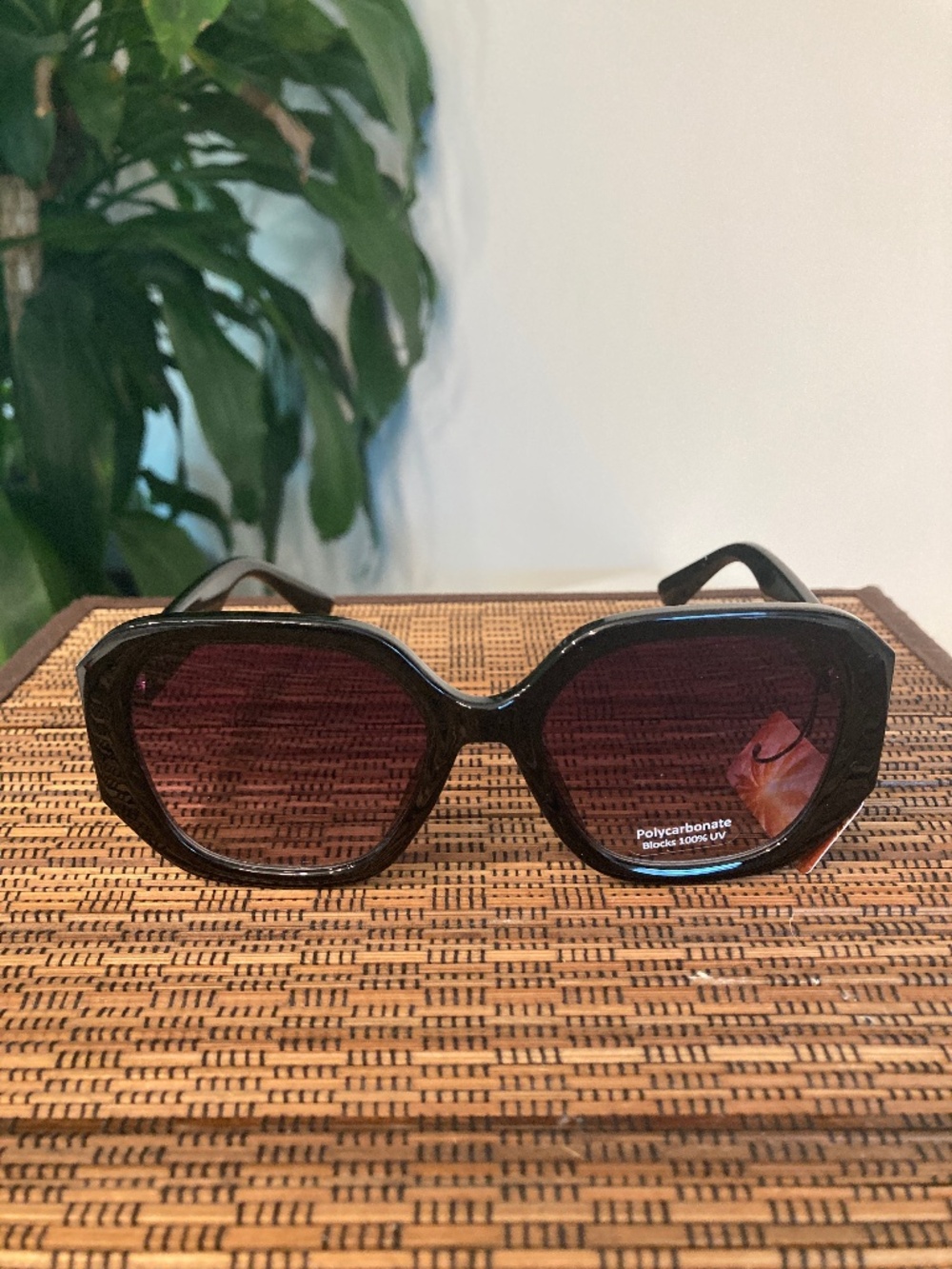 Bold Geometric Octagonal Frame Sunglasses (MP77247AP)